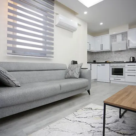 Отель Bright House 5*