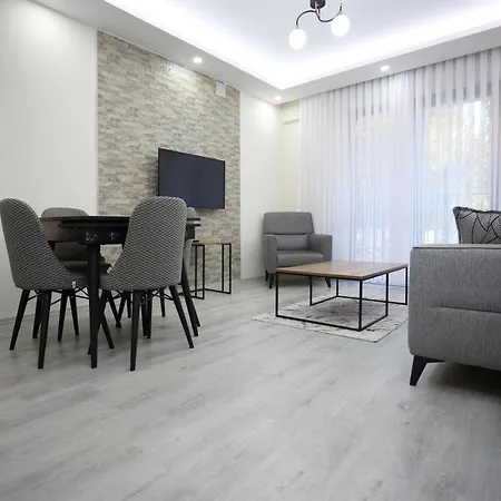Отель Bright House 5*